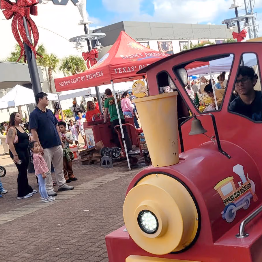 Trackless train for parties and events