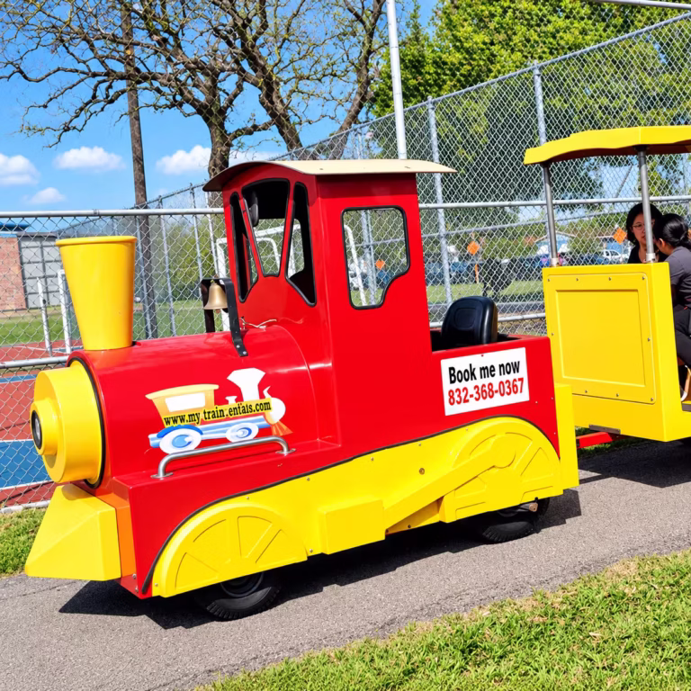 my-train-online-family-outdoor-event-trackless-train-experience